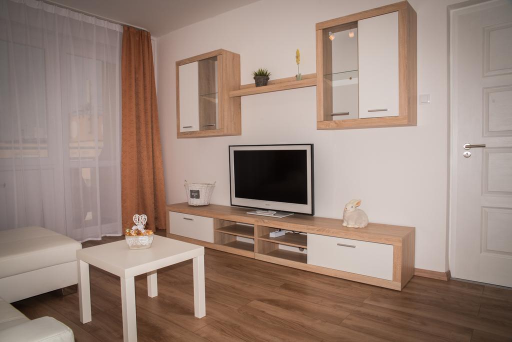 Anna Apartman Gyor Luaran gambar
